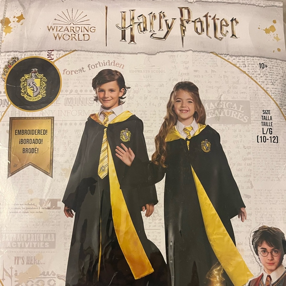 Hufflepuff Black and Gold Hogwarts Robe - New